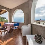 App Ciliegio Casa Demonti アパート *